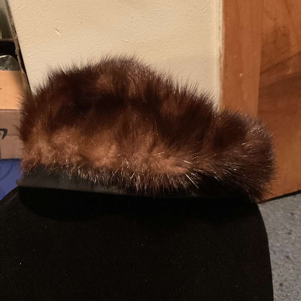 Stern Brothers fur hat vintage